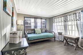 Beach Tree Hippie House