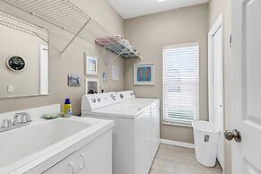 Cape Coral Pool Home With Boat Lift, Access to Gulf