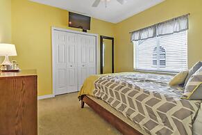 Cape Coral Pool Home With Boat Lift, Access to Gulf