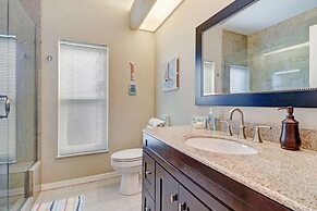 Cape Coral Pool Home With Boat Lift, Access to Gulf