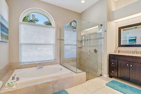 Cape Coral Pool Home With Boat Lift, Access to Gulf