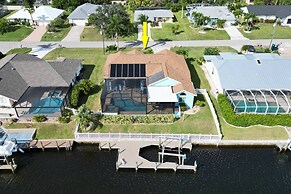 Cape Coral Pool Home With Boat Lift, Access to Gulf