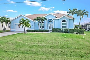 Cape Coral Pool Home With Boat Lift, Access to Gulf