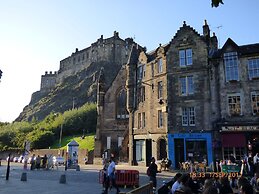 Grassmarket, Below Edinburgh Castle in Old Town