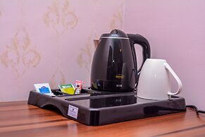 Mahogany Hotel and Suites