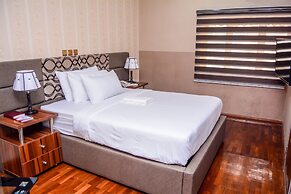 Mahogany Hotel and Suites