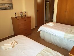 Beautiful Spacious 2-bed Apartment in Xylofagou
