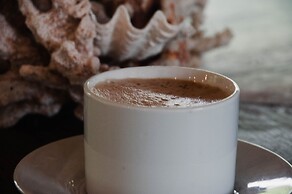 Villa Samalas Resort and Restaurant