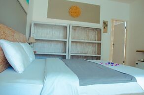 Villa Samalas Resort and Restaurant