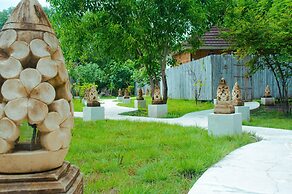 Villa Samalas Resort and Restaurant