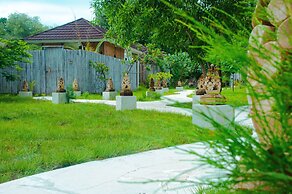 Villa Samalas Resort and Restaurant