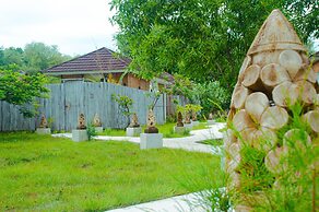 Villa Samalas Resort and Restaurant