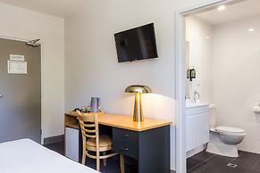 Kingsgrove Hotel