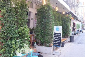 Ploy Hostel