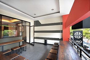 Uno Hotel