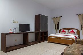 OYO 645 Griya Mas Syariah