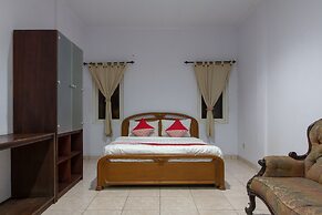 OYO 645 Griya Mas Syariah