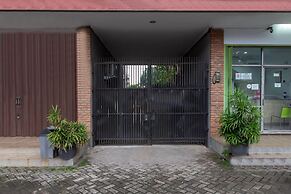 OYO 645 Griya Mas Syariah