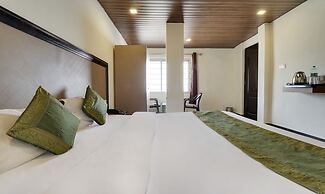 Treebo Mayur, Mall Road