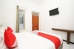 OYO 661 Galaxy Homestay