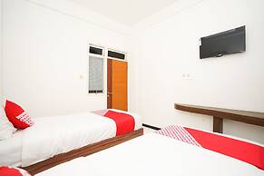 OYO 661 Galaxy Homestay