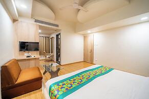 Treebo Kamal Regency