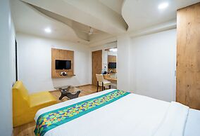 Treebo Kamal Regency