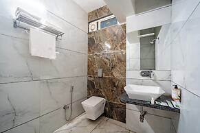 Treebo Kamal Regency