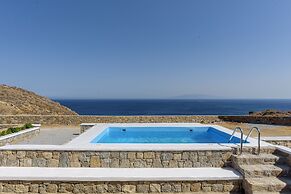 Mykonos Unique Villas by 2Doors