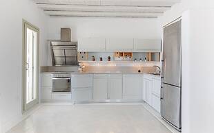 Mykonos Unique Villas by 2Doors