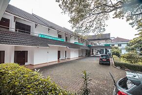 Super OYO 686 Bunga Karang Hotel