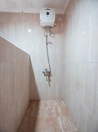 Super OYO 686 Bunga Karang Hotel