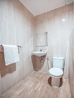 Super OYO 686 Bunga Karang Hotel