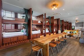 Sound Gallery House - Hostel