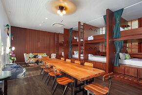 Sound Gallery House - Hostel