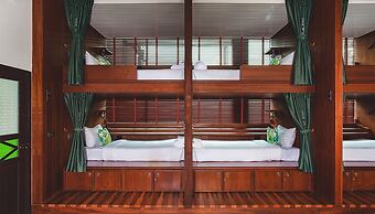 Sound Gallery House - Hostel