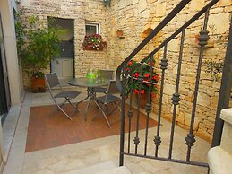 Villa Brumnic Apartments