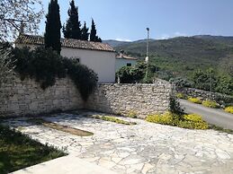 Villa Brumnic Apartments