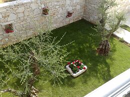 Villa Brumnic Apartments