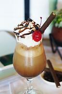 Avenzel Hotel & Convention Cibubur