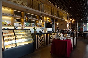 Avenzel Hotel & Convention Cibubur