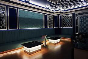 Avenzel Hotel & Convention Cibubur