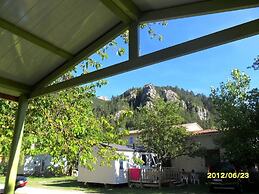 Camping Frédéric Mistral