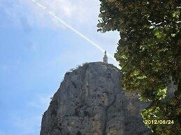 Camping Frédéric Mistral