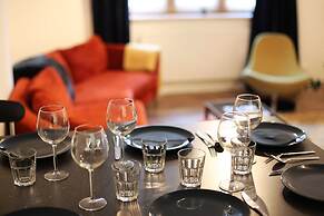 3 Beds 2 Baths Oxford Circus