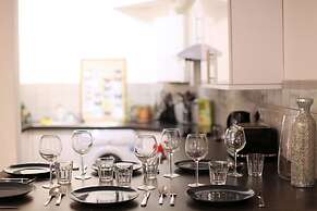 3 Beds 2 Baths Oxford Circus