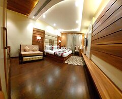 Hotel Makhan Residency