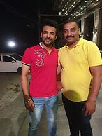 Hotel Makhan Residency