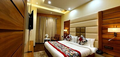 Hotel Makhan Residency