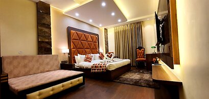 Hotel Makhan Residency